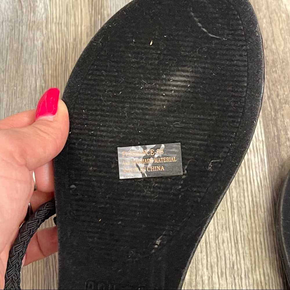 SOLD Womens black sandals size 8 - Picture 9 of 11